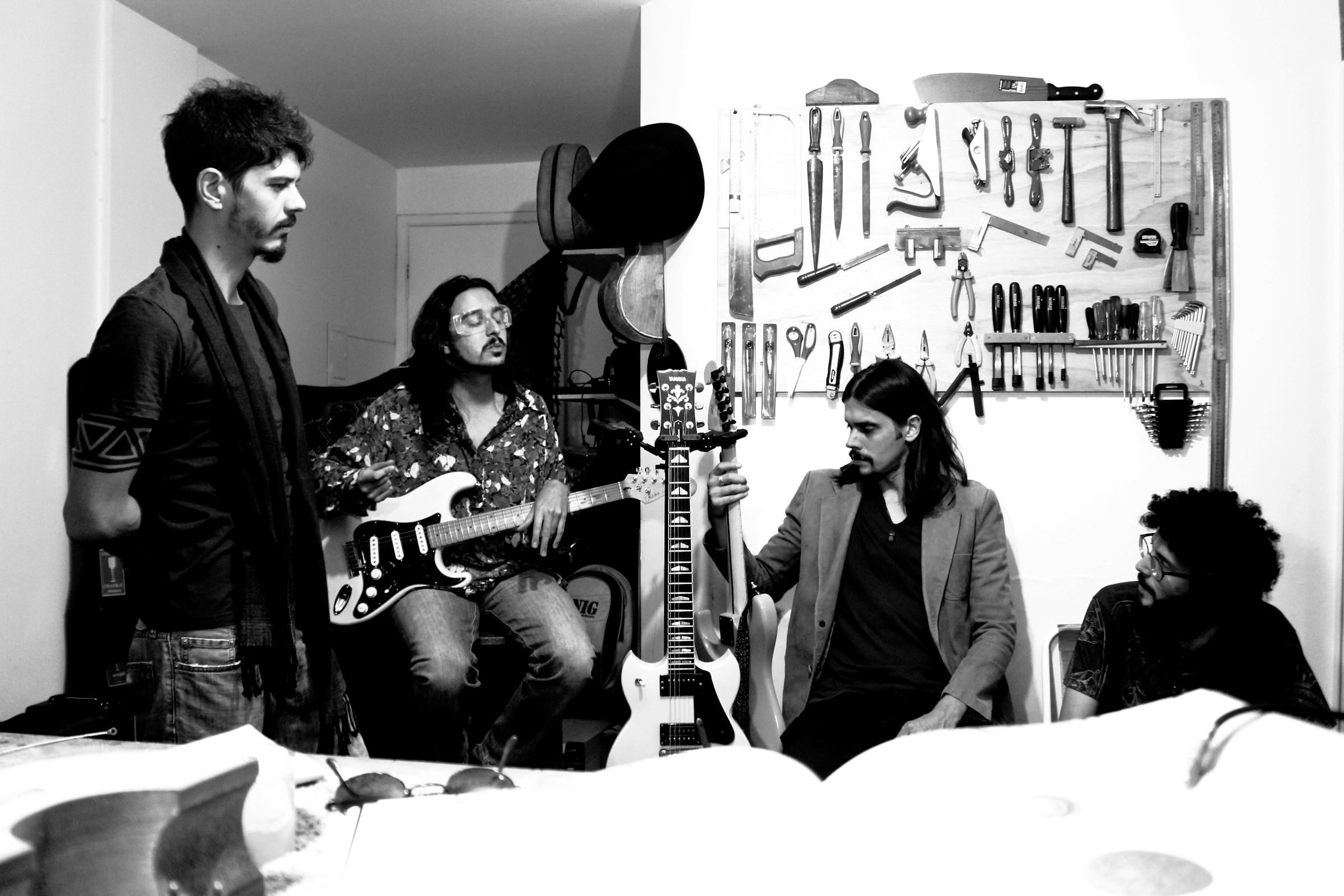 transquarto-band