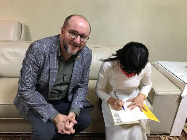 Embassy of Vietnam celebrates book launch on HO CHI MINH | The Guide