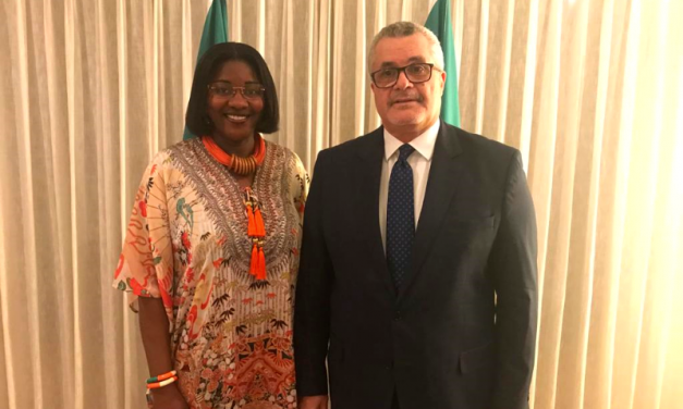 Ambassador of Gabon receives journalists for dinner