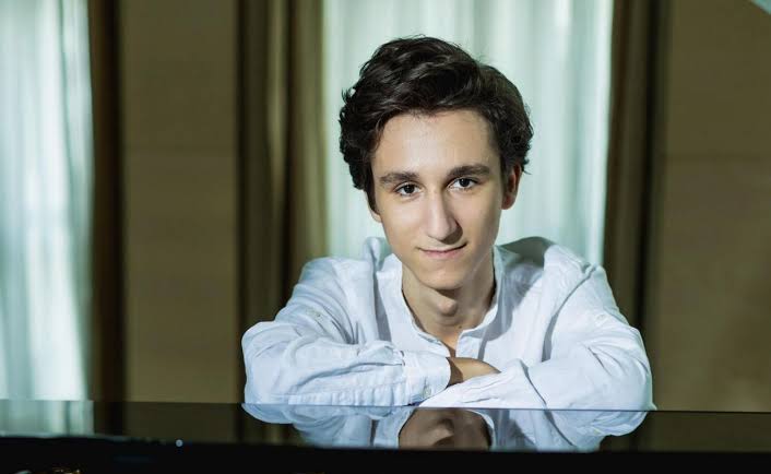 Embassy of Hungary informs: Piano Concert with Valentin Magyar in Brasília