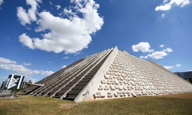 Attractions for the reopening of the Cláudio Santoro National Theater