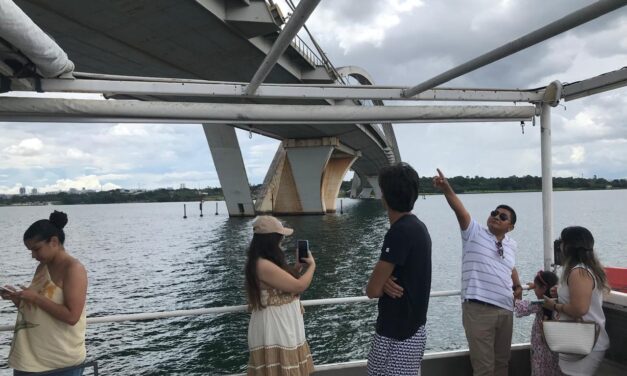 THE GUIDE Promoted a BOAT RIDE!